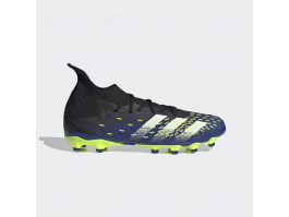 Adidas Predator Freak. 3 MG Fußballschuhe