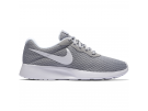 Nike Tanjun WMNS Freizeitschuhe Sneaker Damen 